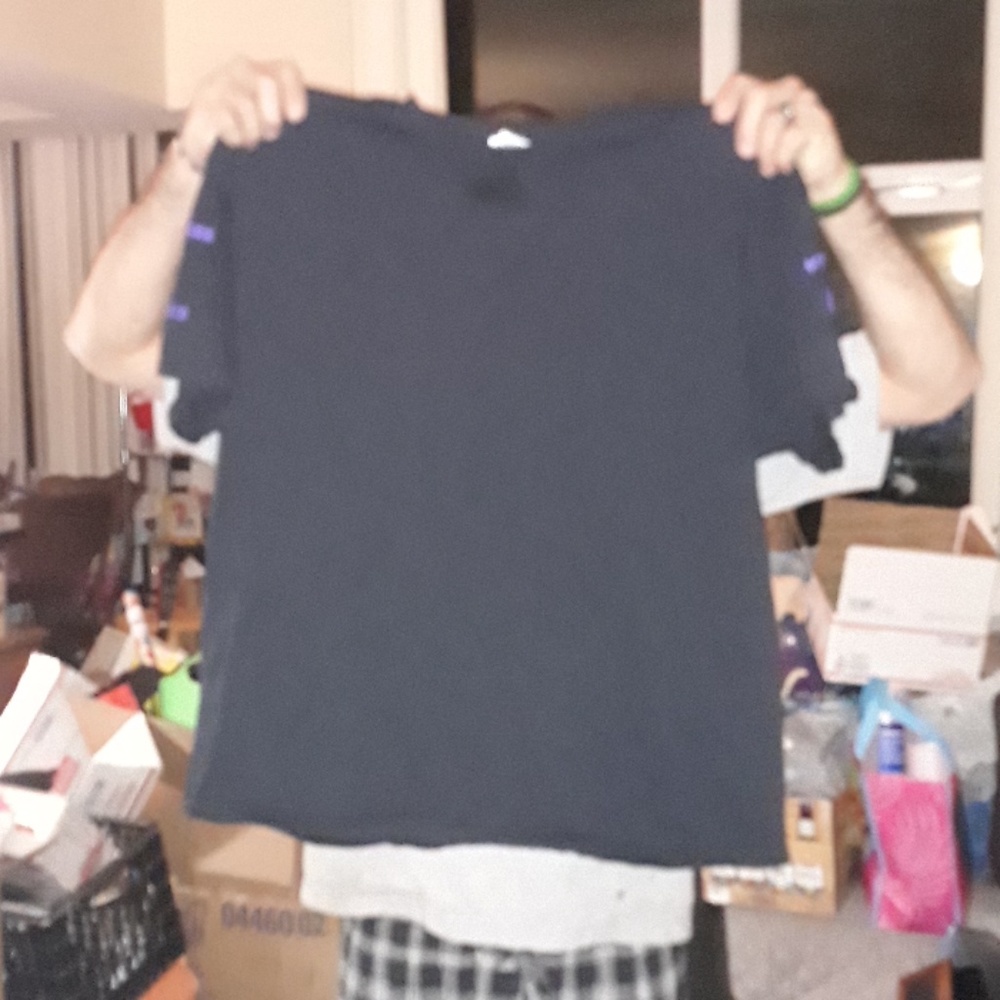 AUTHENTIC 2019 FOO FIGHTERS WORLD TOUR TEE